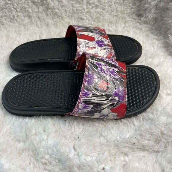 Nike Benassi Red with purple ,white &gray floral prints slides size 9 - Picture 2 of 9